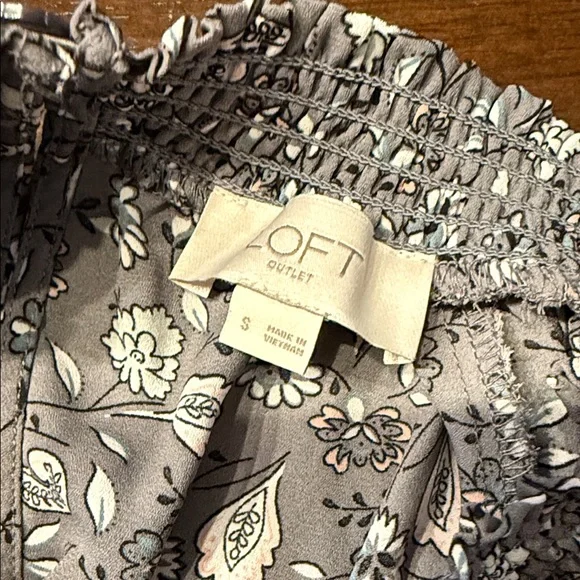 LOFT Charcoal and Pink Floral Blouse - Picture 3 of 4